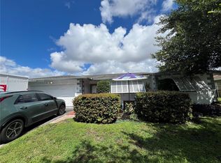 7951 SW 30th St, Davie, FL 33328