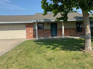 114 N Main St, Booker, TX 79005