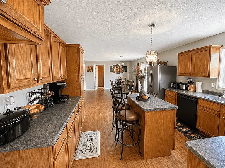 4118 Emerson Rd — Photo 3