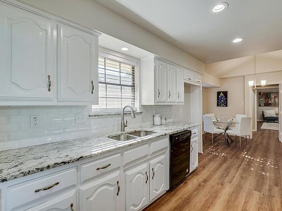 4th image of 3408 Therondunn Dr