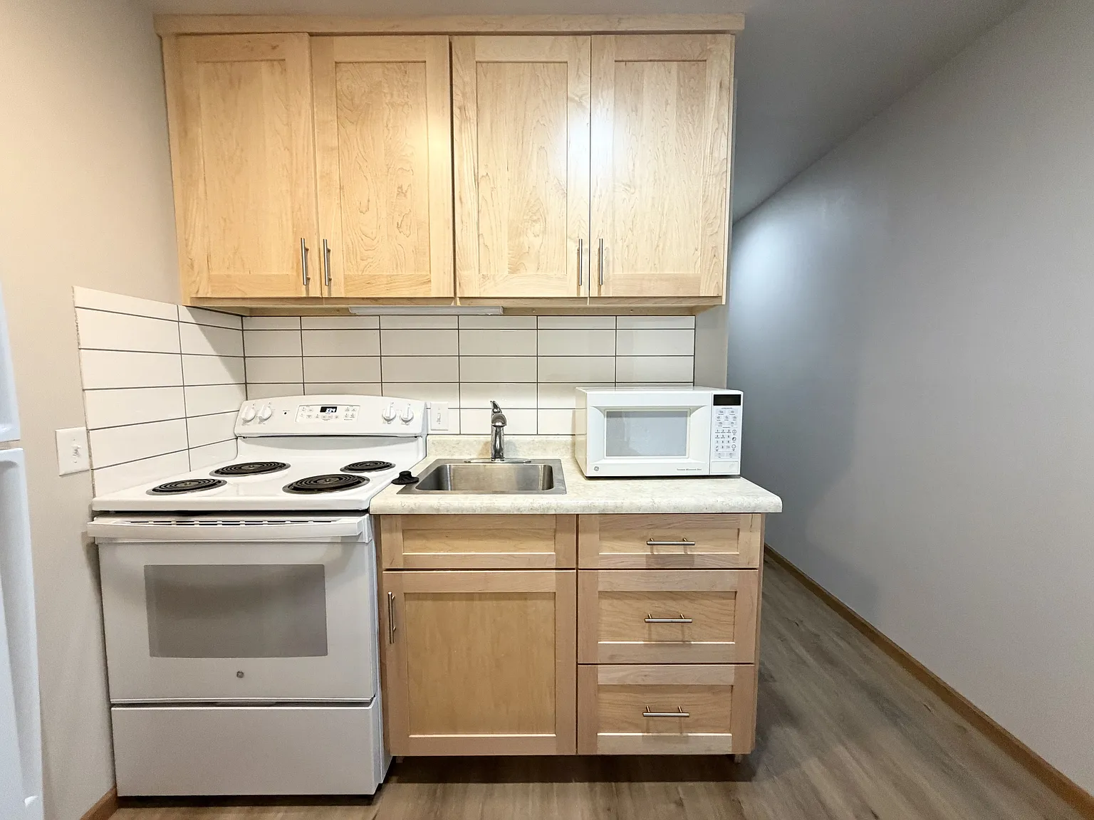 1705 Camus Lane - 1709-5 — Photo 1