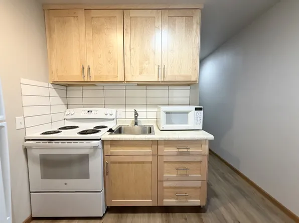 1709 Camus Ln #5, Madison, WI 53705