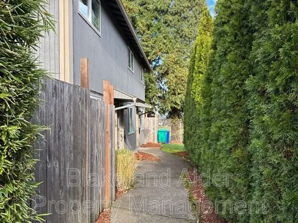4103 NE Killingsworth St, Portland, OR 97211