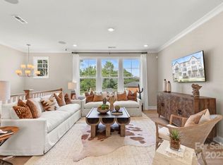 2007 Hawksworth Ln, Charlotte, NC 28262