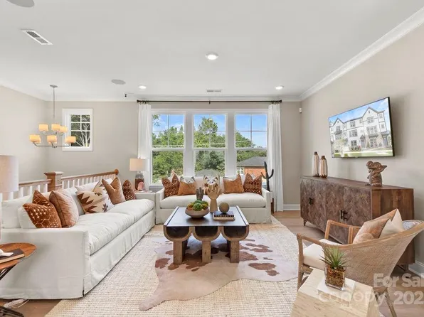 3013 Rexton Ln, Charlotte, NC 28262