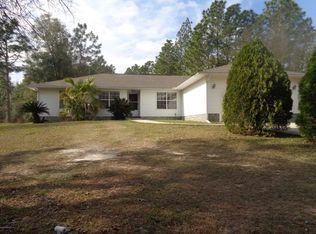 207 Picnic Rd, Interlachen, FL 32148
