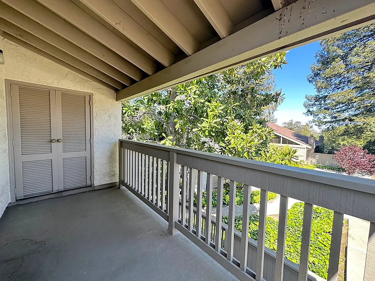 19820 Vineyard Ln — Photo 18