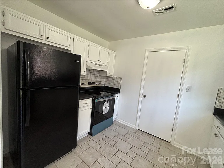 9419 Oren Thompson Rd — Photo 8