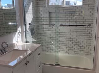 906 9th St APT 15, Santa Monica, CA 90403