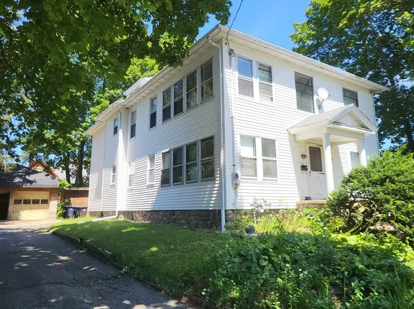 23 Gardner St, Southbridge, MA 01550
