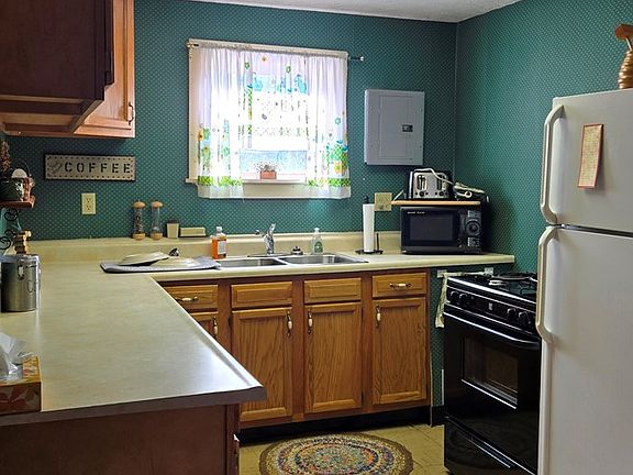 4th image of 586 Telescope Rd