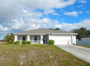 9 SW 8th Pl, Cape Coral, FL 33991