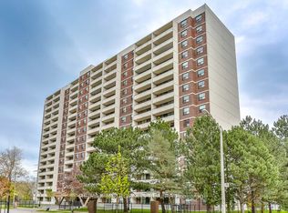 101 Prudential Dr #1401, Toronto, ON M1P 4S5