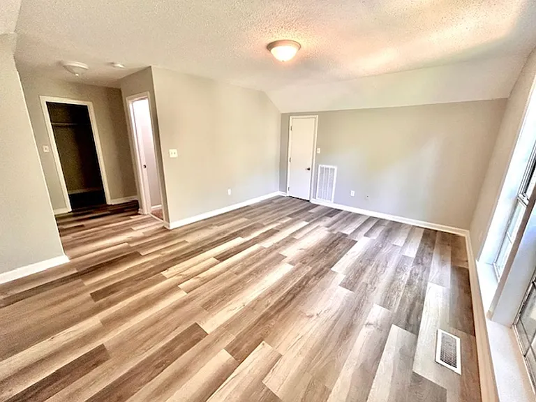 9024 Mahogany Row SE — Photo 28