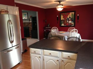 623 Sonya Dr, Waterloo, IA 50702
