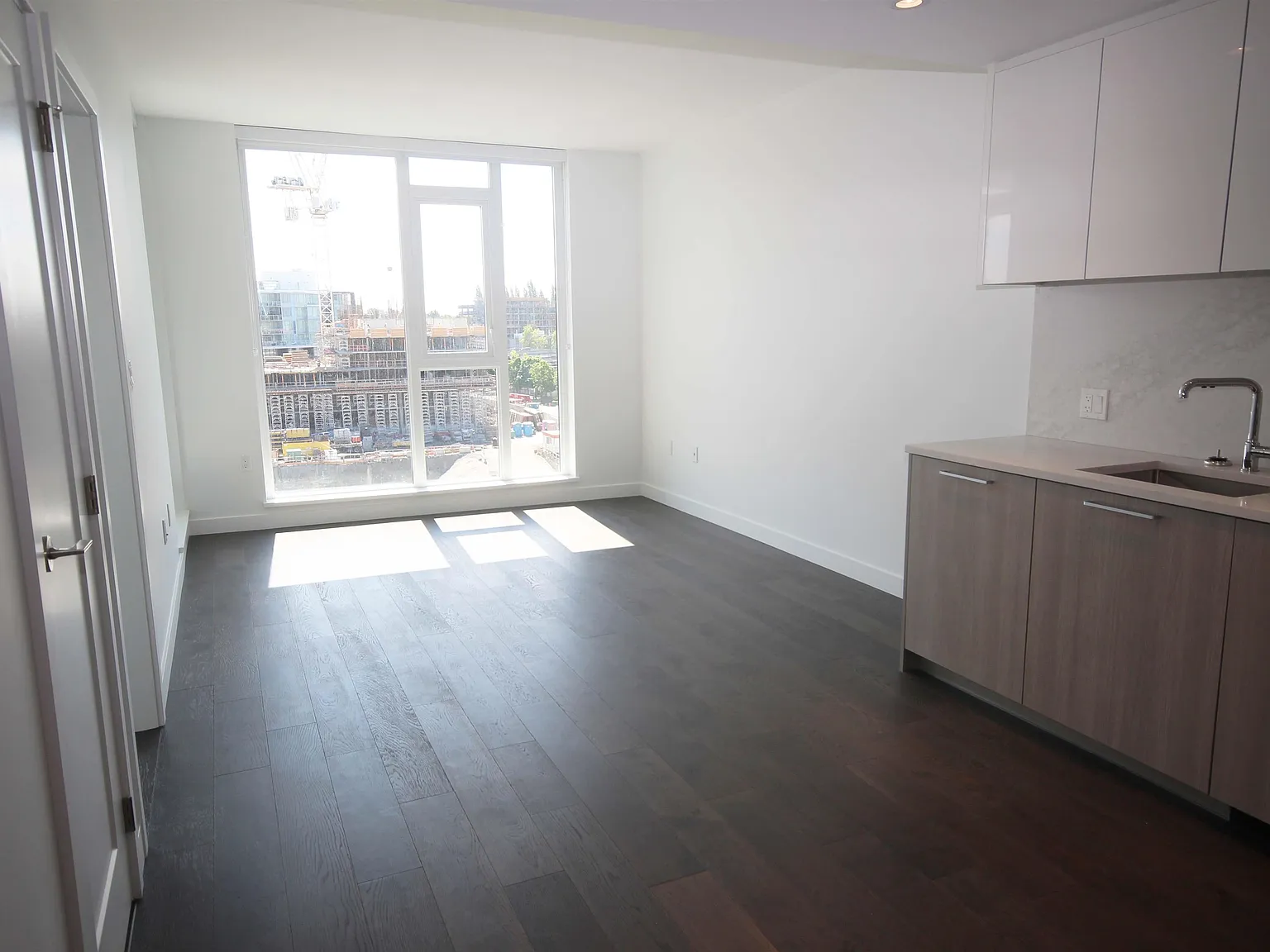 1 bed, 545 sqft, $2,200 — Photo 1
