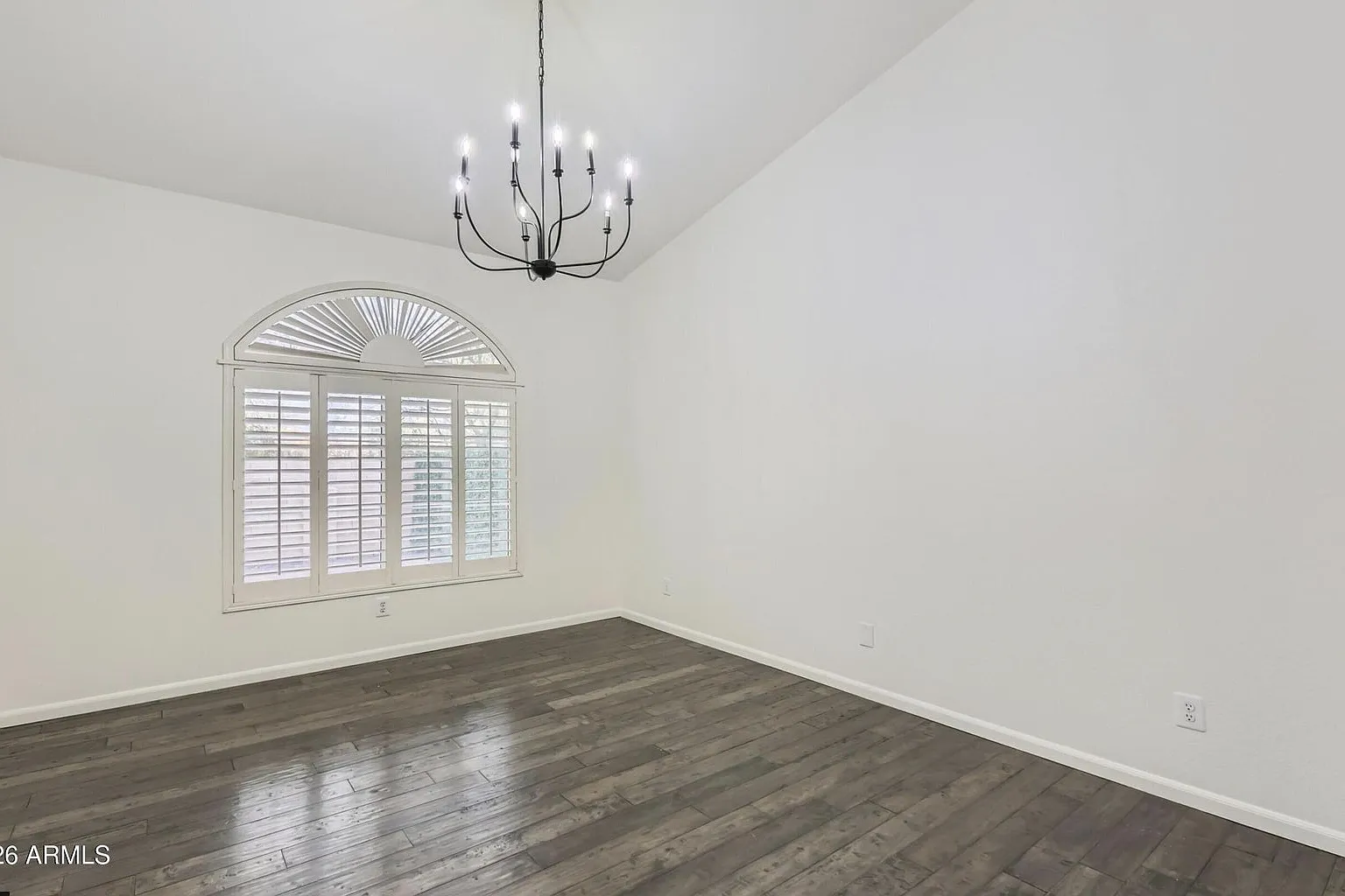 2 bed, 1351 sqft, $3,200 — Photo 2