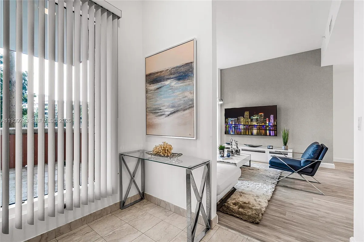 Building Photo - 785 Crandon Blvd #106