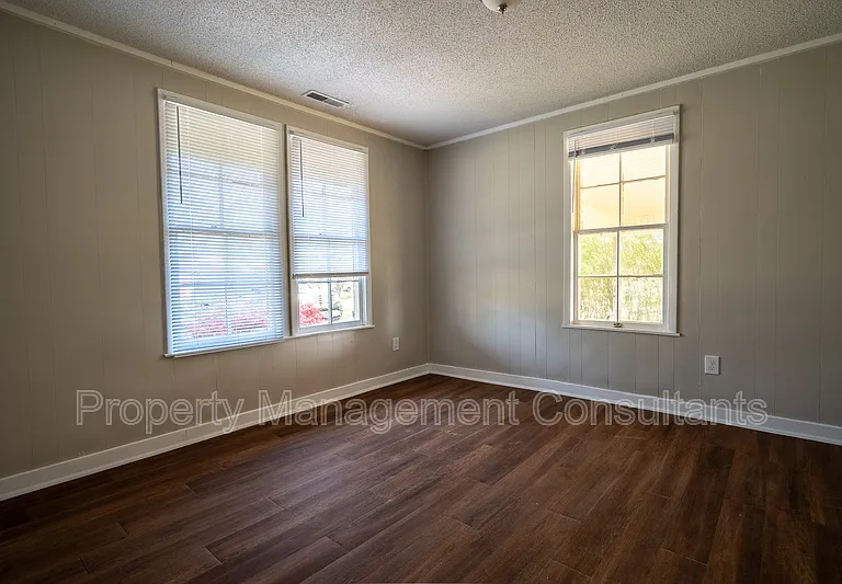 2208 Old Gurley Pike — Photo 9