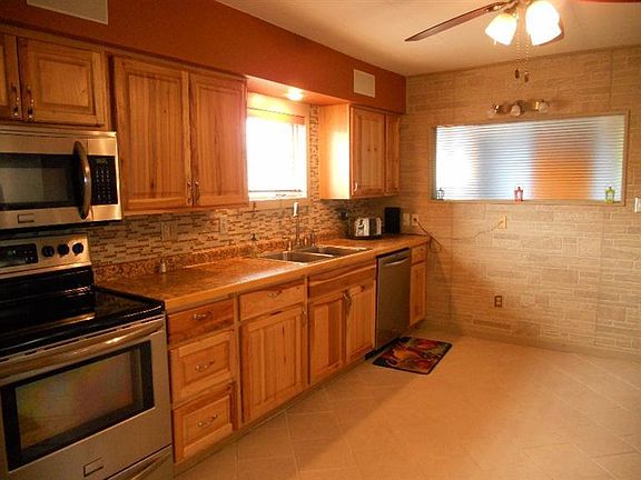 4th image of 205 Lockwood Ave