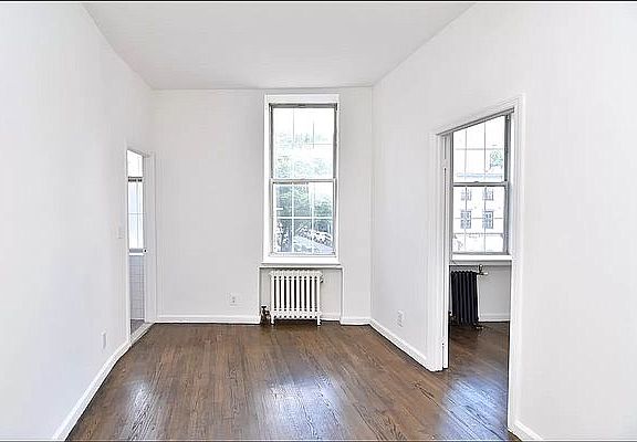 4th image of 303 W 11th St APT 2E