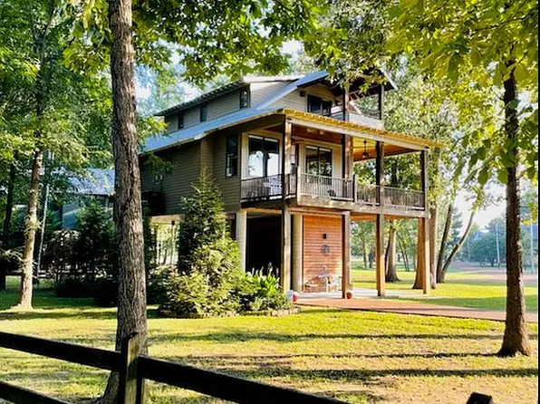 88 Forrest Ln, Bath Springs, TN 38311