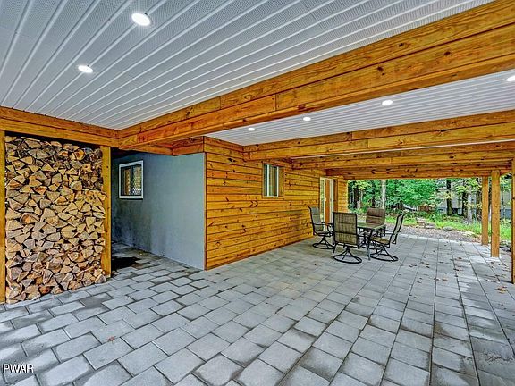 2nd image of 19 Parkwood Dr