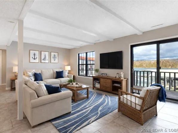 267 Osage Heritage Cir #2D, Linn Creek, MO 65052