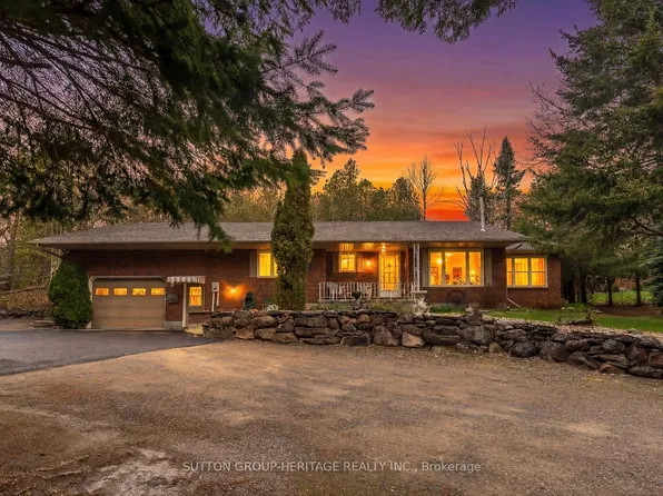 228 Pirates Glen Dr, Trent Lakes, ON K0M 1A0