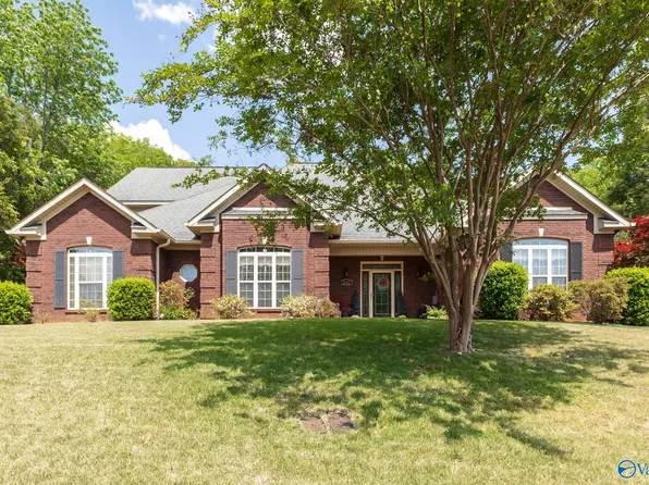6512 Sparkling Dew Ln NW, Huntsville, AL 35810