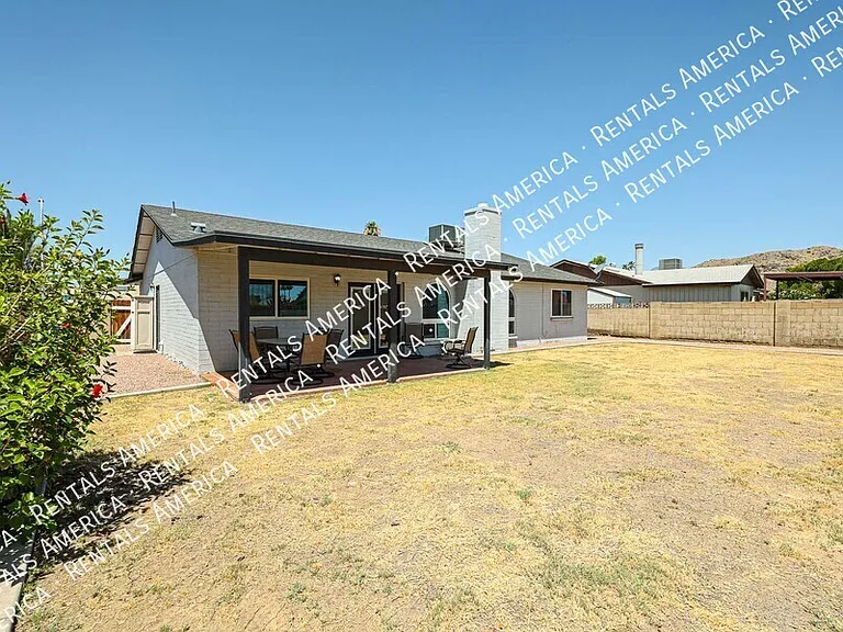 10627 S 44th St — Photo 24