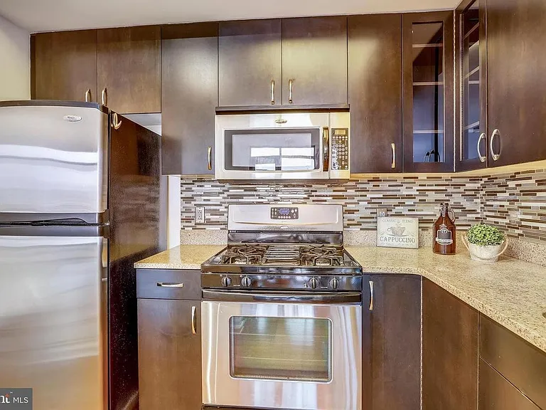 440 L St NW #1106 — Photo 15