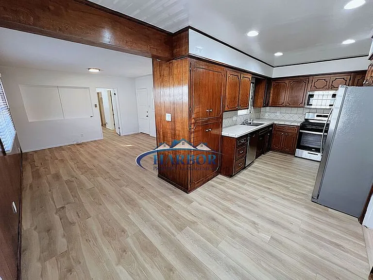 2632 S Averill Ave — Photo 11