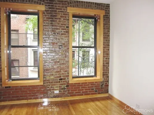 Rented by City Connections Realty | media 10