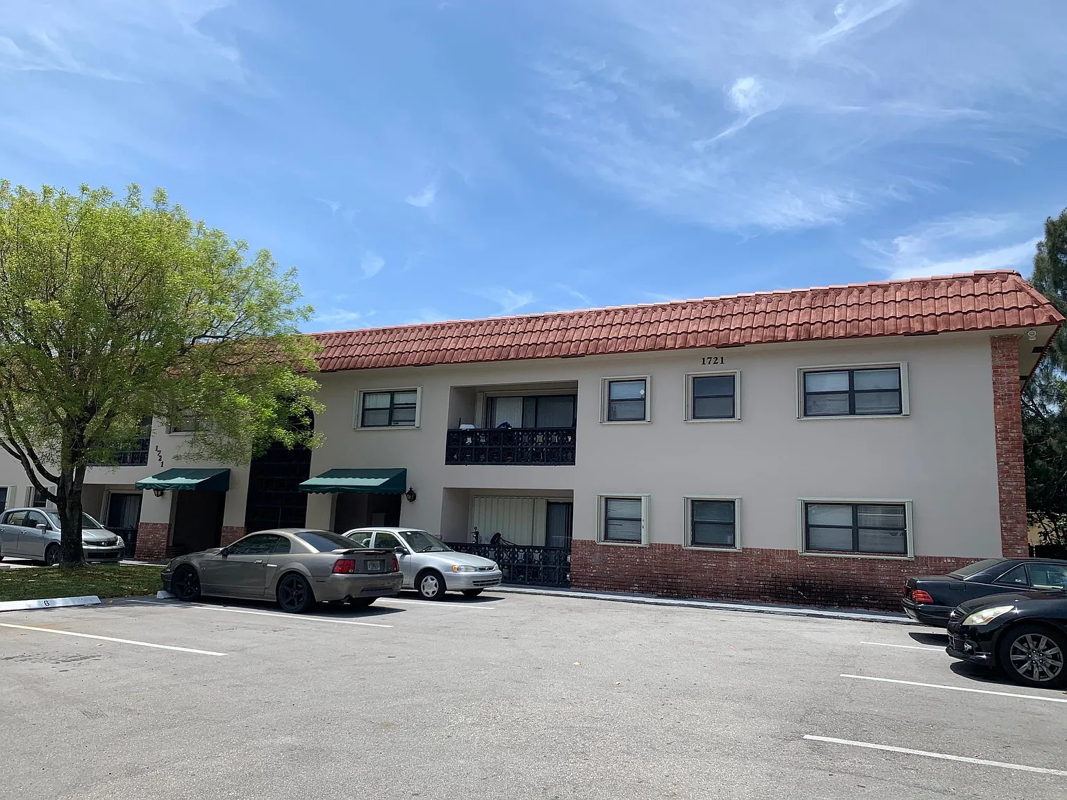 2 bed, 2.0 bath, 1050 sqft, $2,695 — Photo 1
