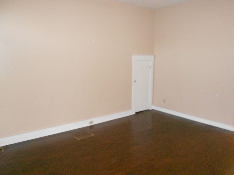 1st image of 122 W Benson St