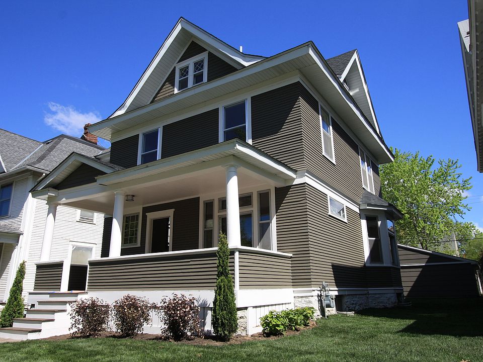 1st image of 909 Laurel Ave