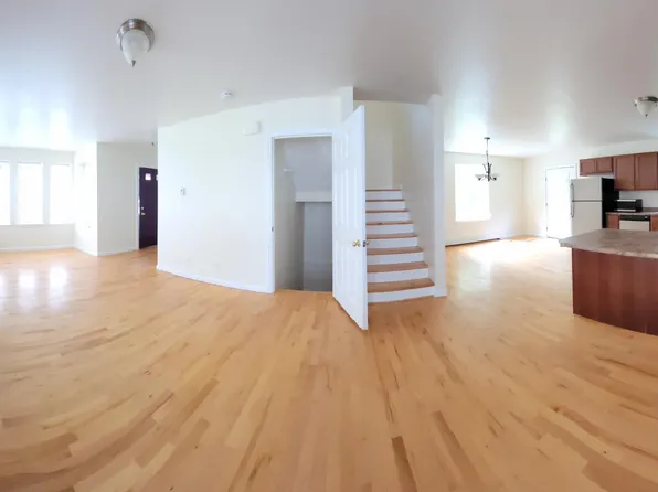 40 South St, Freeport, ME 04032