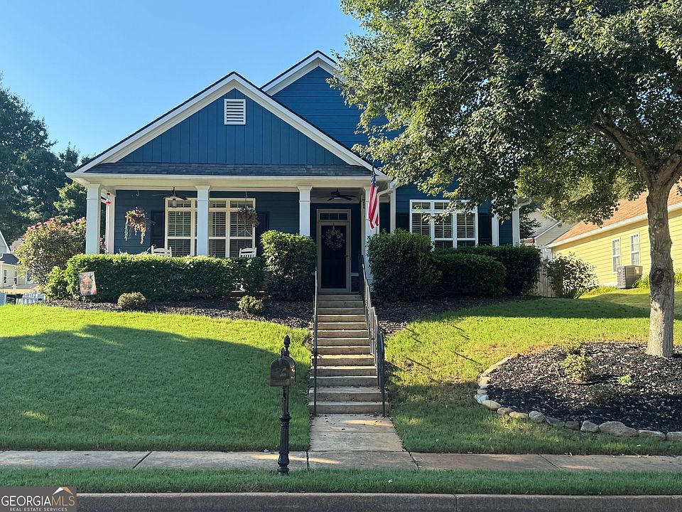 1st image of 38 Tapestry Ln