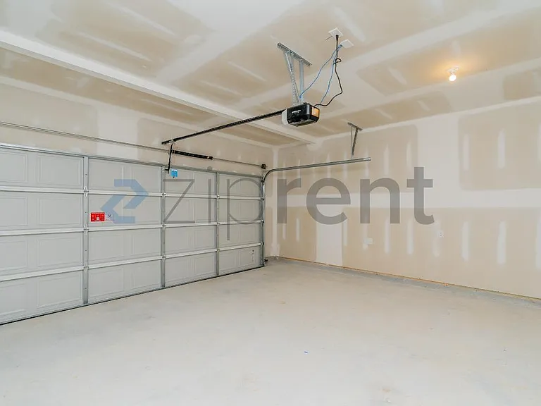 11056 Valmont Ln — Photo 34