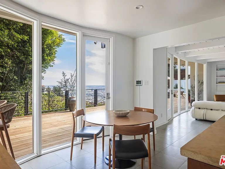 1568 Viewsite Dr — Photo 16