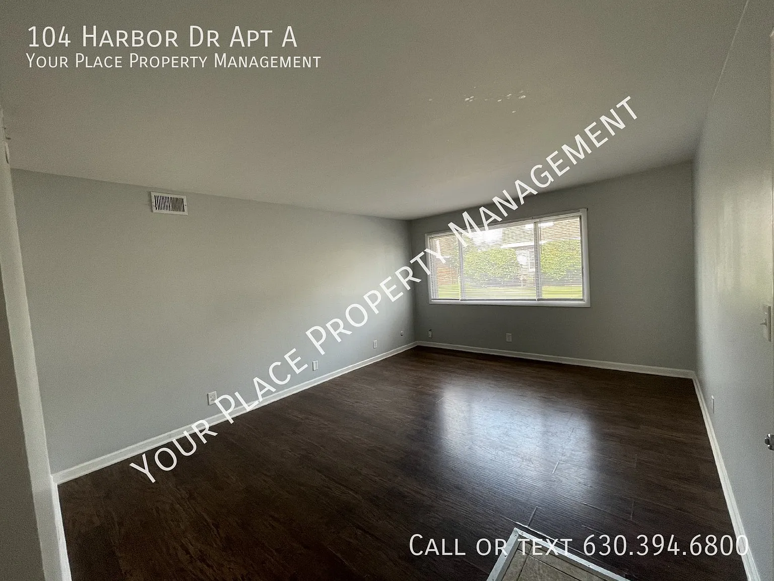 Freshly Painted 2BR, 1BA in Marina Terrace! — Photo 4