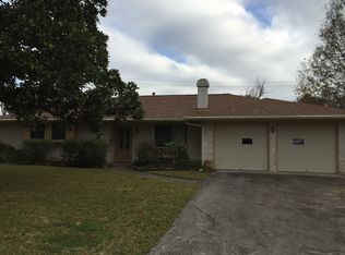1807 Happy Valley Dr, Baytown, TX 77520