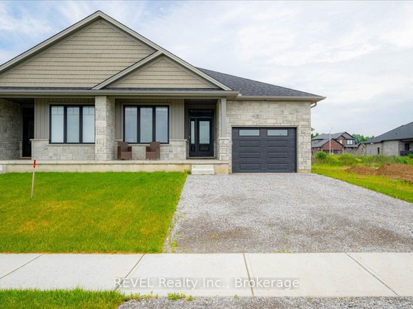 371 Argyle Ave, Norfolk County, ON N4B 1J3