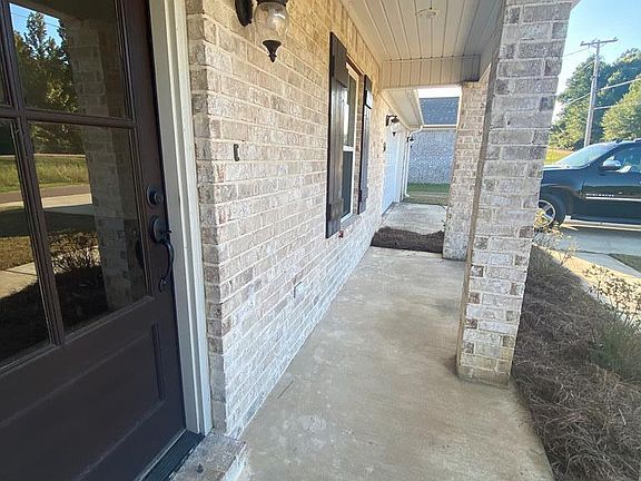 3rd image of 56 County Road 418