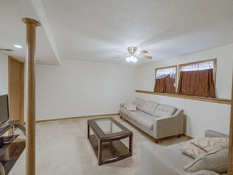 10725 Cleveland Ave — Photo 12
