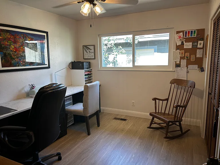 1046 W Princeton Ave — Photo 8