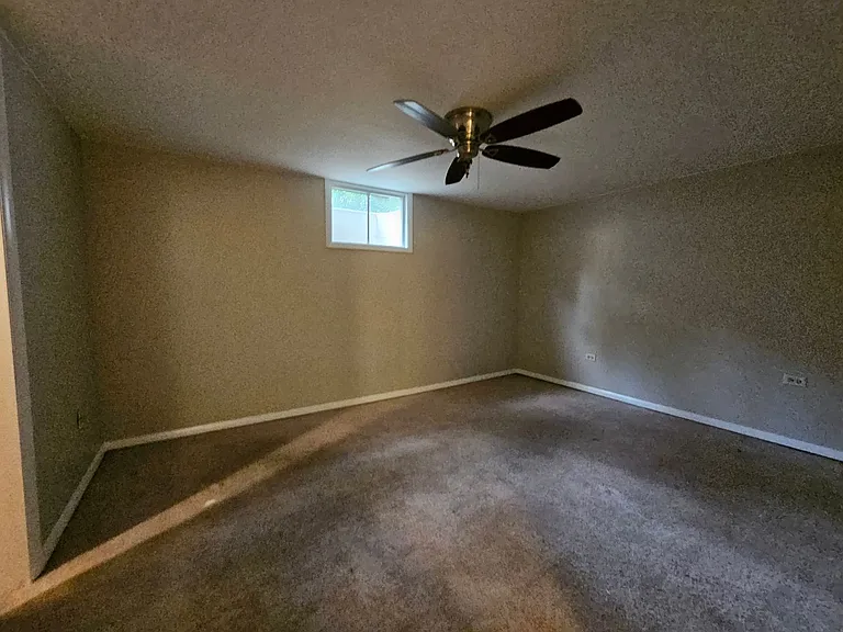 1875 S Linden Way — Photo 44