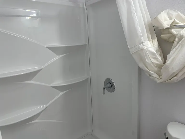 521 Avenue G — Photo 10