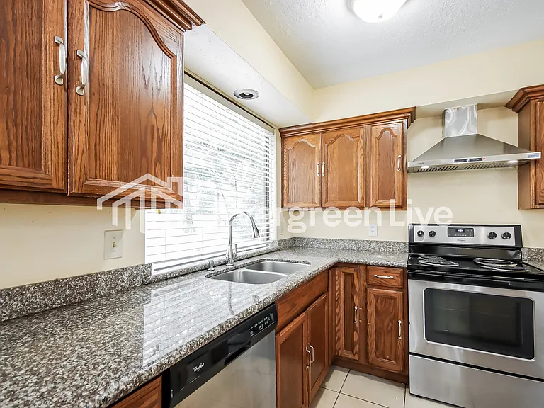 16150 Broadwater Dr — Photo 5